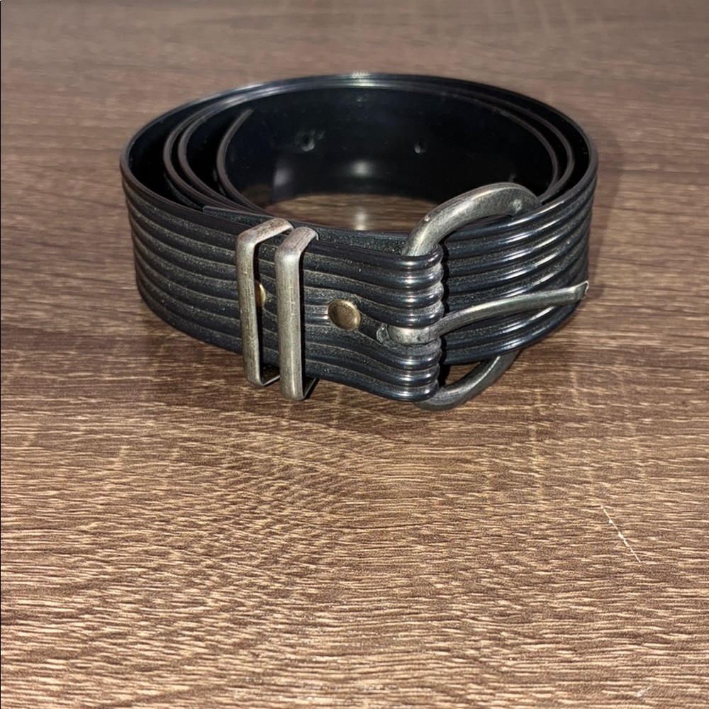 Vintage 80’s Black Plastic Rubber Like Unbranded Small Belt